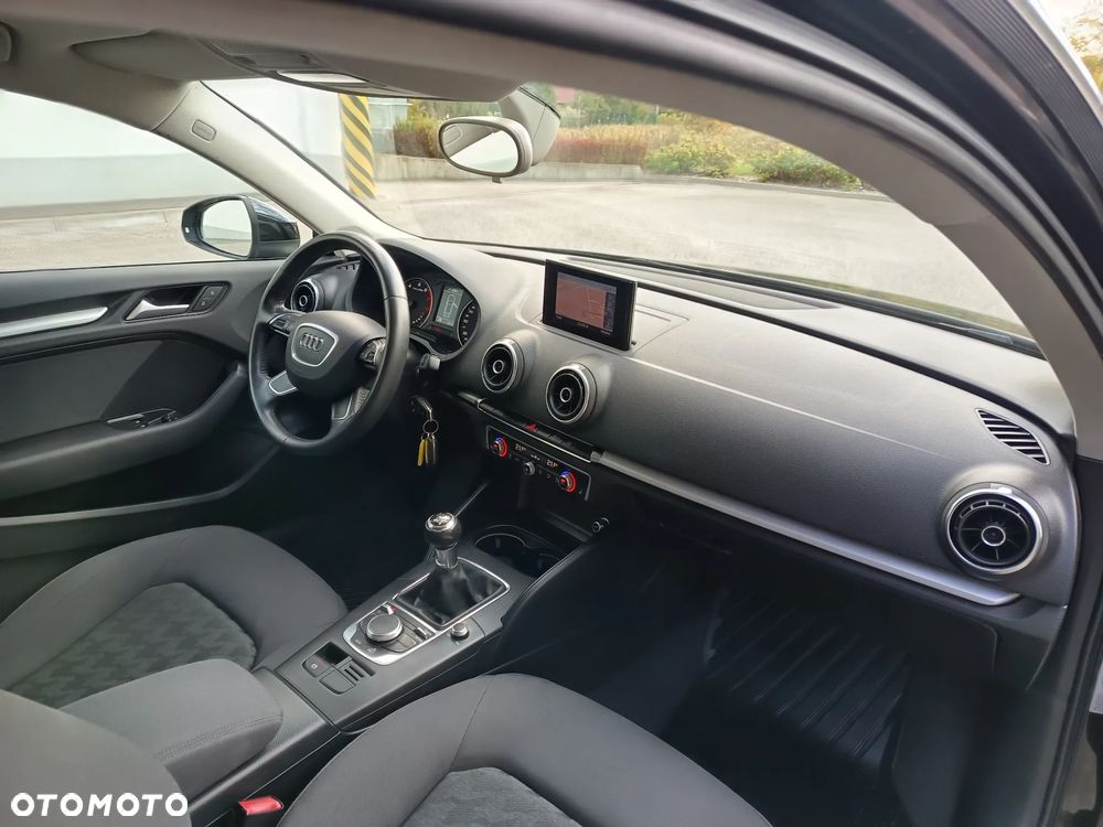 Audi A3 3-drzwiowe 1.4 TFSI Ambition - 27