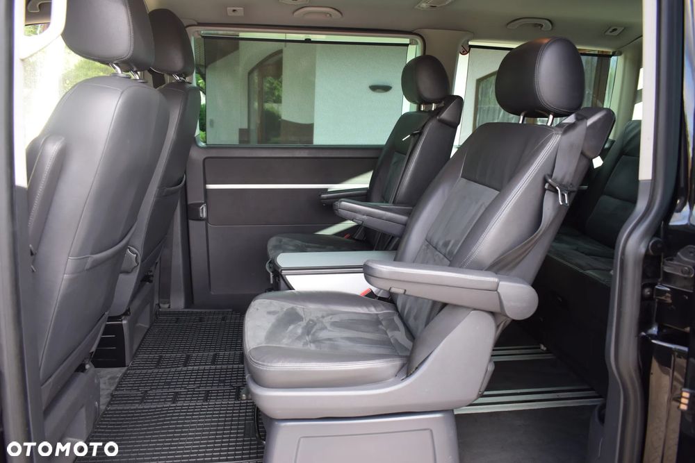 Volkswagen Multivan - 7