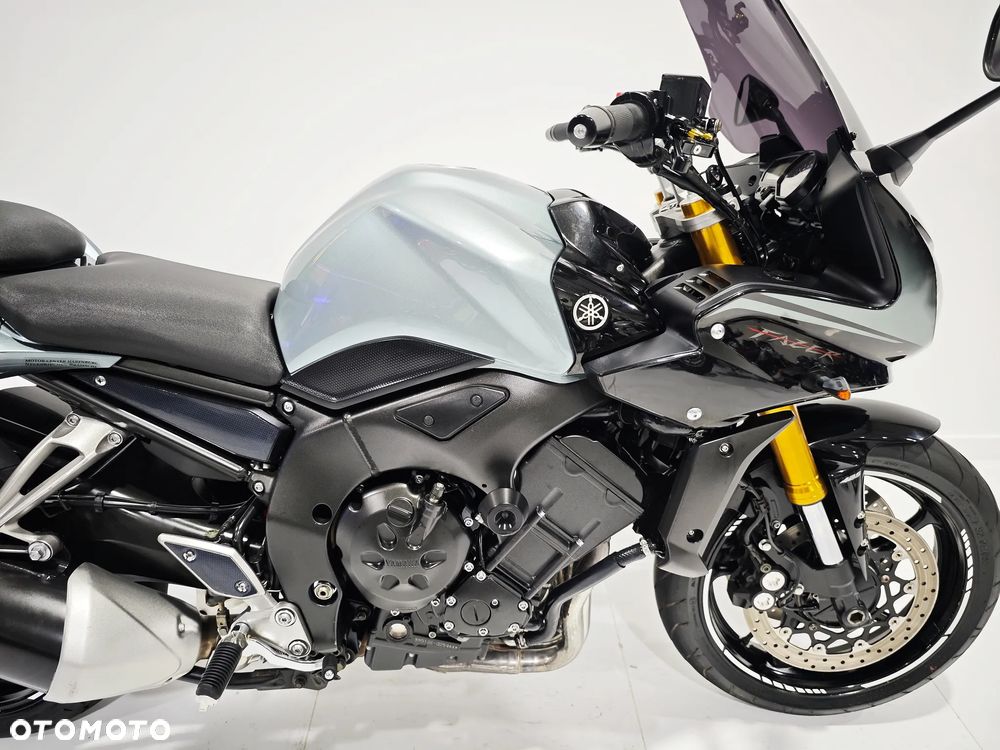Yamaha FZ - 11