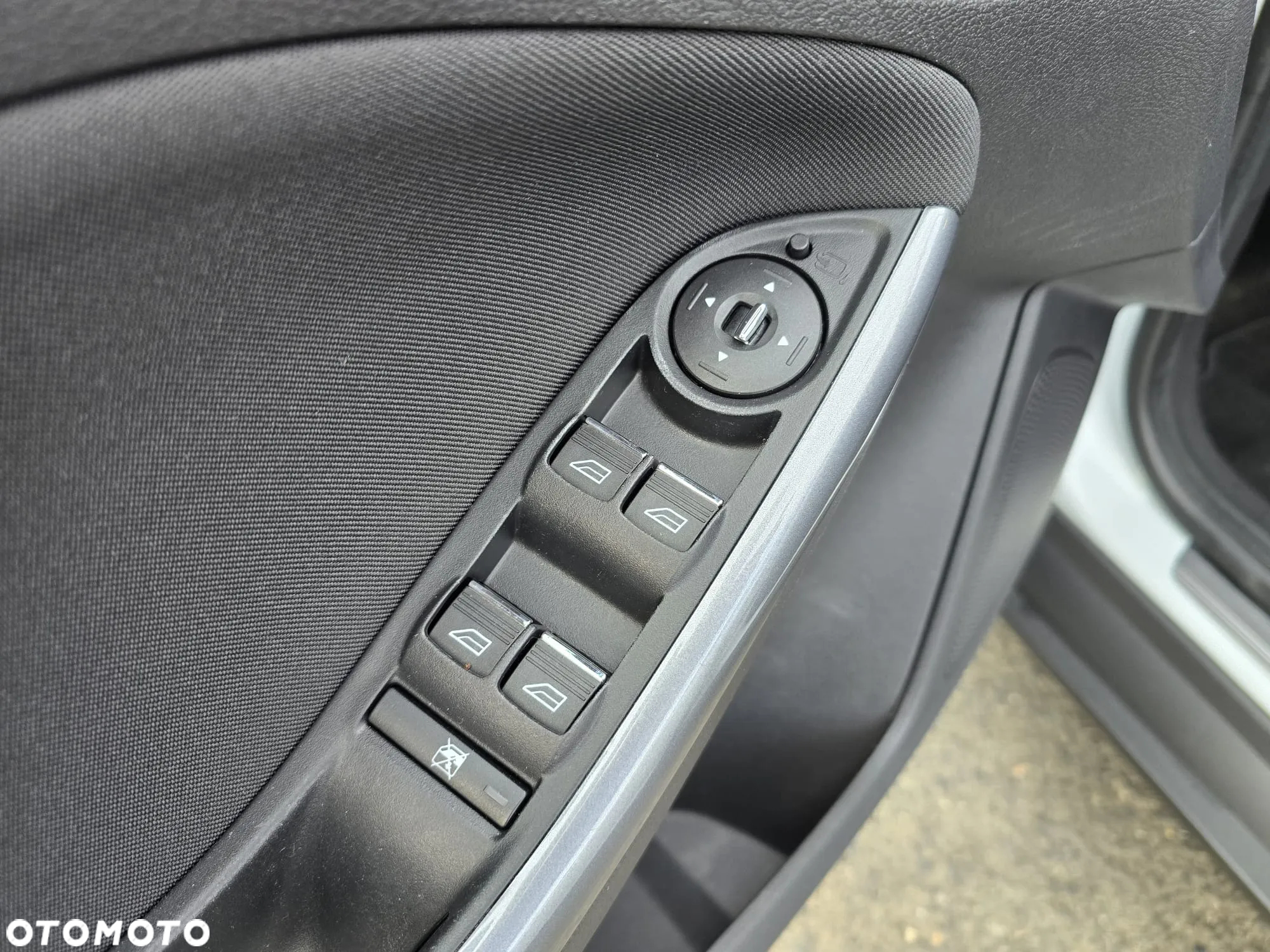 Ford Focus 1.0 EcoBoost Titanium - 23
