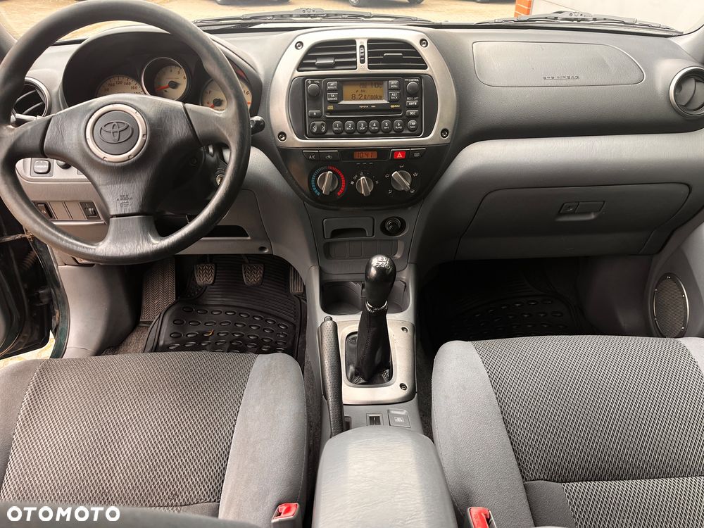 Toyota RAV4 1.8 VVT-i 4x2 - 26