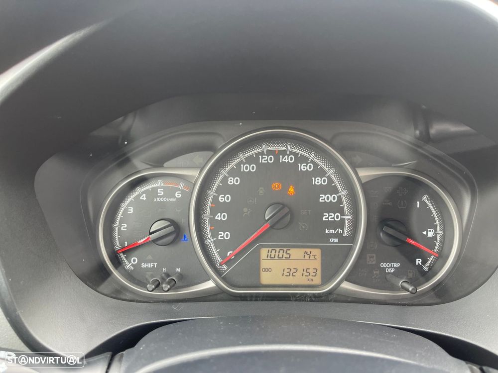 Toyota Yaris 1.4 D-4D ACtive+AC - 17