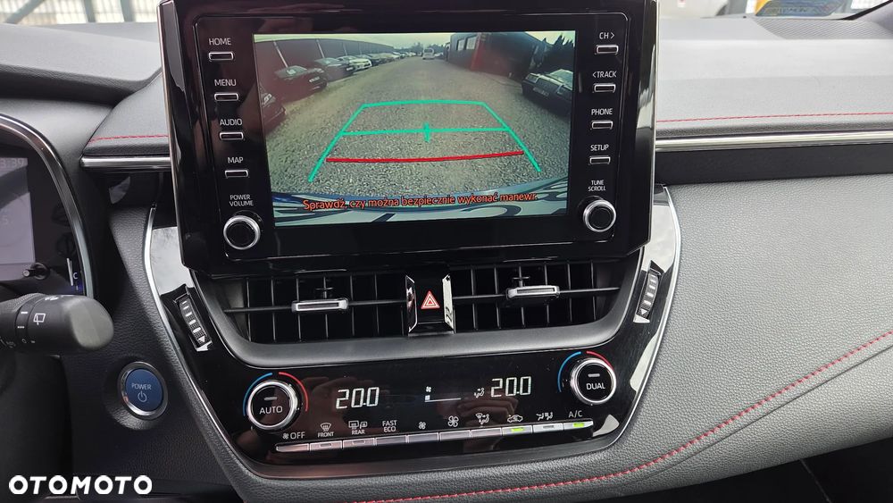 Toyota Corolla 2.0 Hybrid Executive - 18