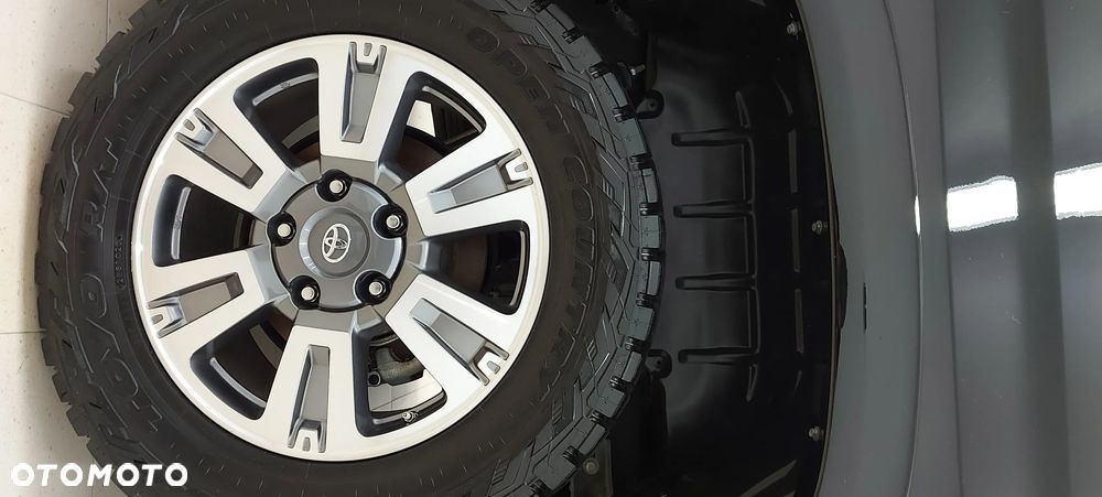 Toyota Tundra - 4