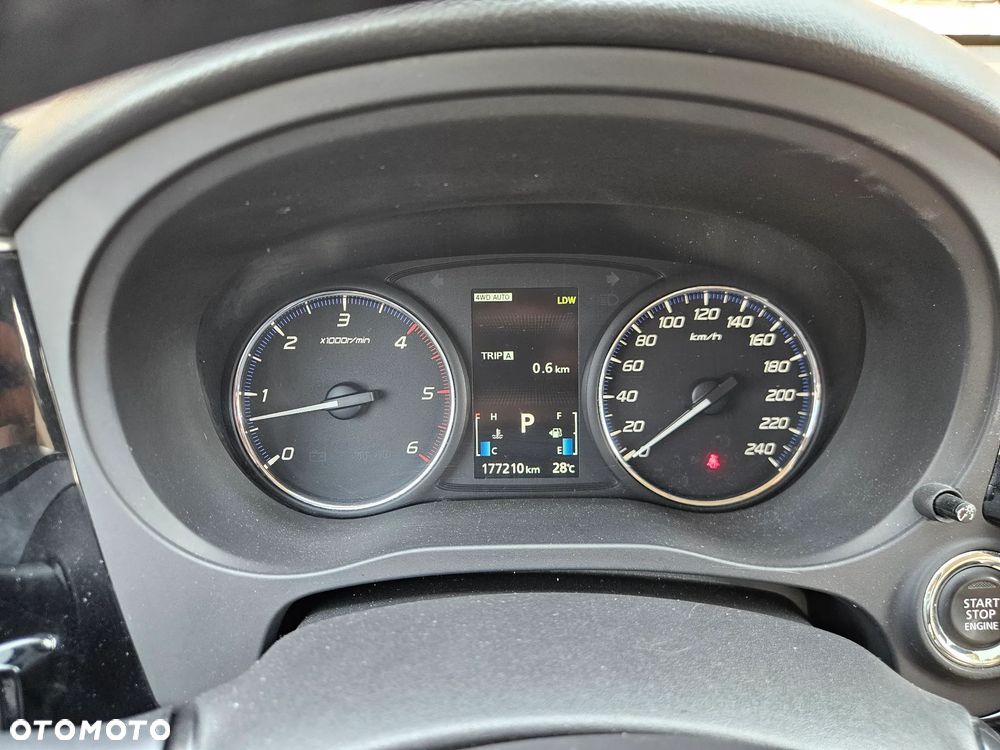 Mitsubishi Outlander 2.2 DI-D Intense + SDA 4WD - 18