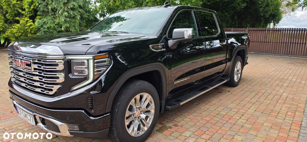 GMC Sierra - 3