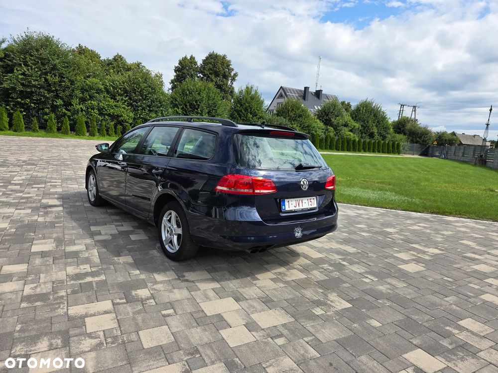 Volkswagen Passat 2.0 Blue TDI SCR Comfortline - 15