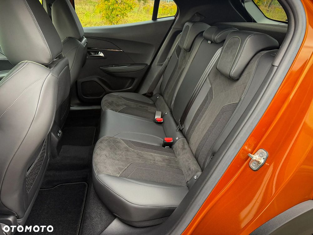 Peugeot 2008 1.2 PureTech GT S&S EAT8 - 33