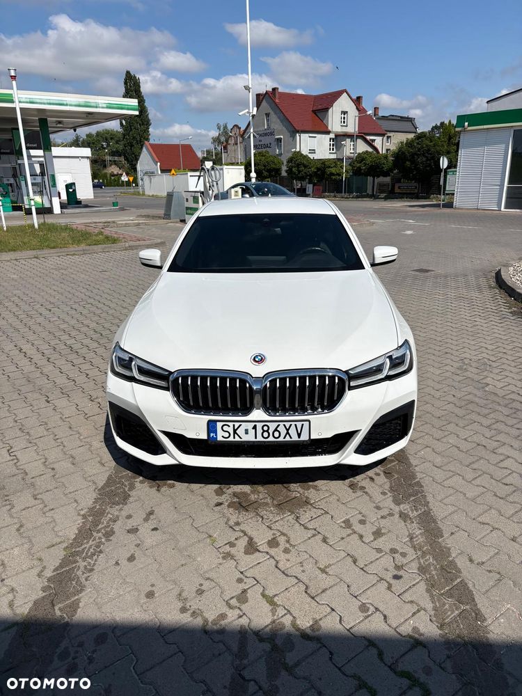 BMW Seria 5 520d xDrive MHEV M Sport sport - 2