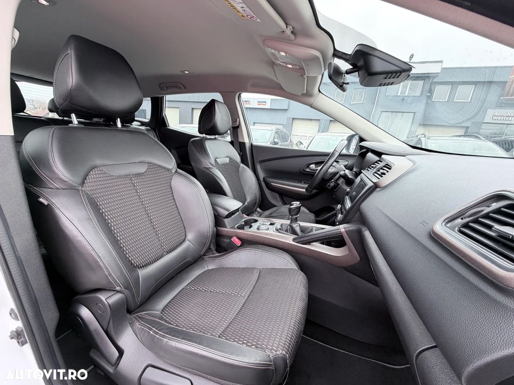 Renault Kadjar 1.6 DCI 4X4 Intens - 16