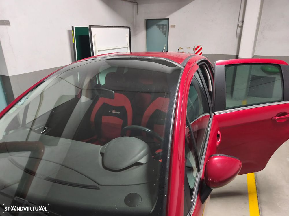 Citroën C3 1.2 PureTech Shine - 1