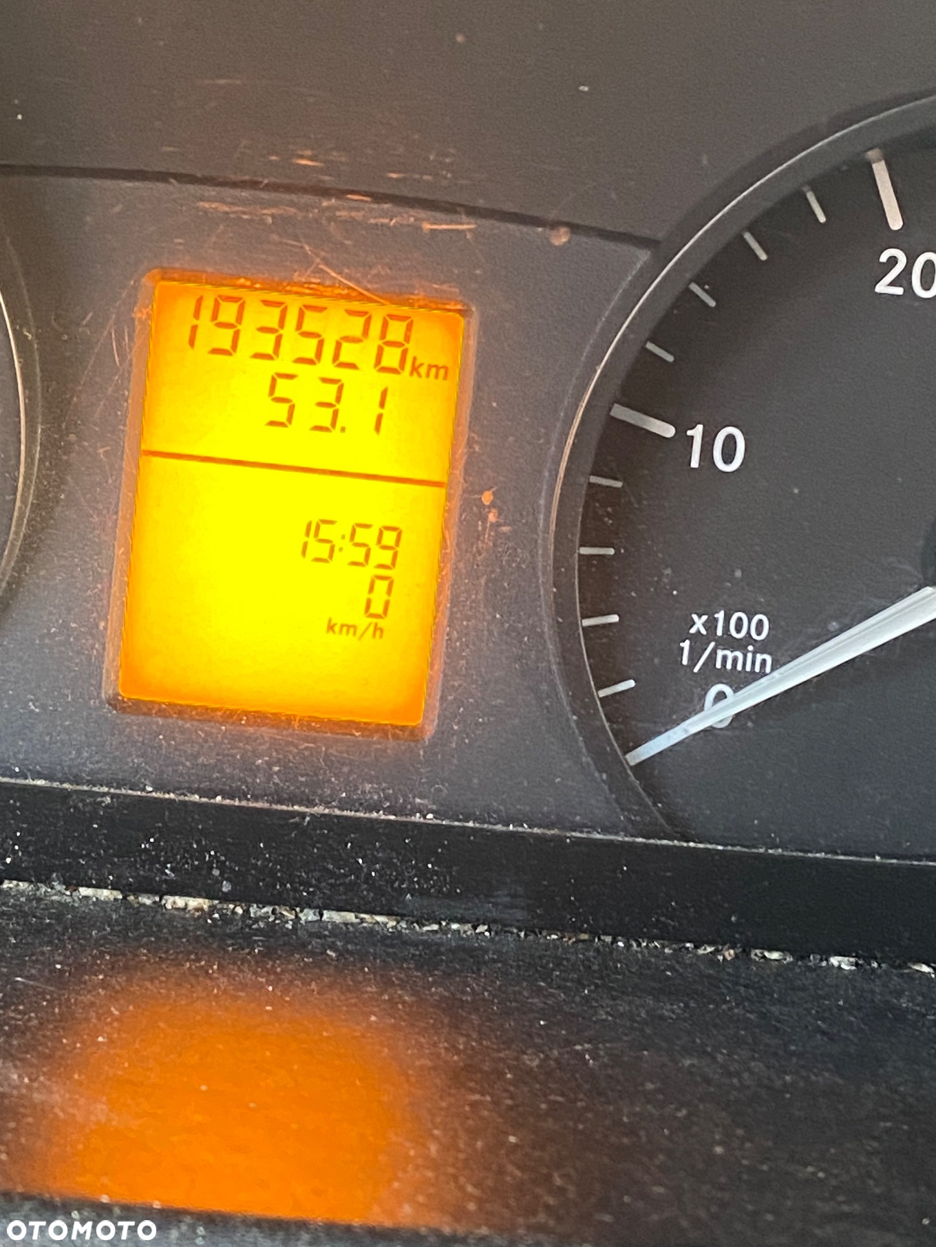 Mercedes-Benz Sprinter - 8