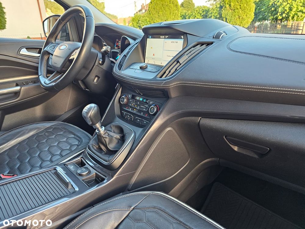 Ford Kuga 2.0 TDCi 4x4 Vignale - 40
