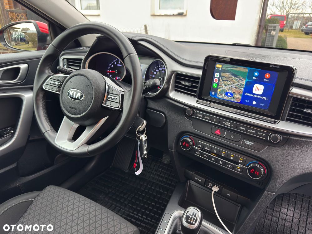 Kia Ceed - 27
