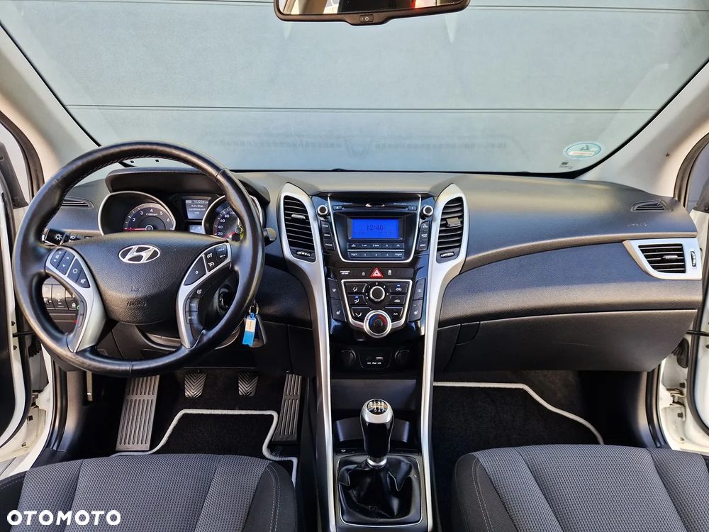 Hyundai i30 blue 1.4 YES Silver - 20