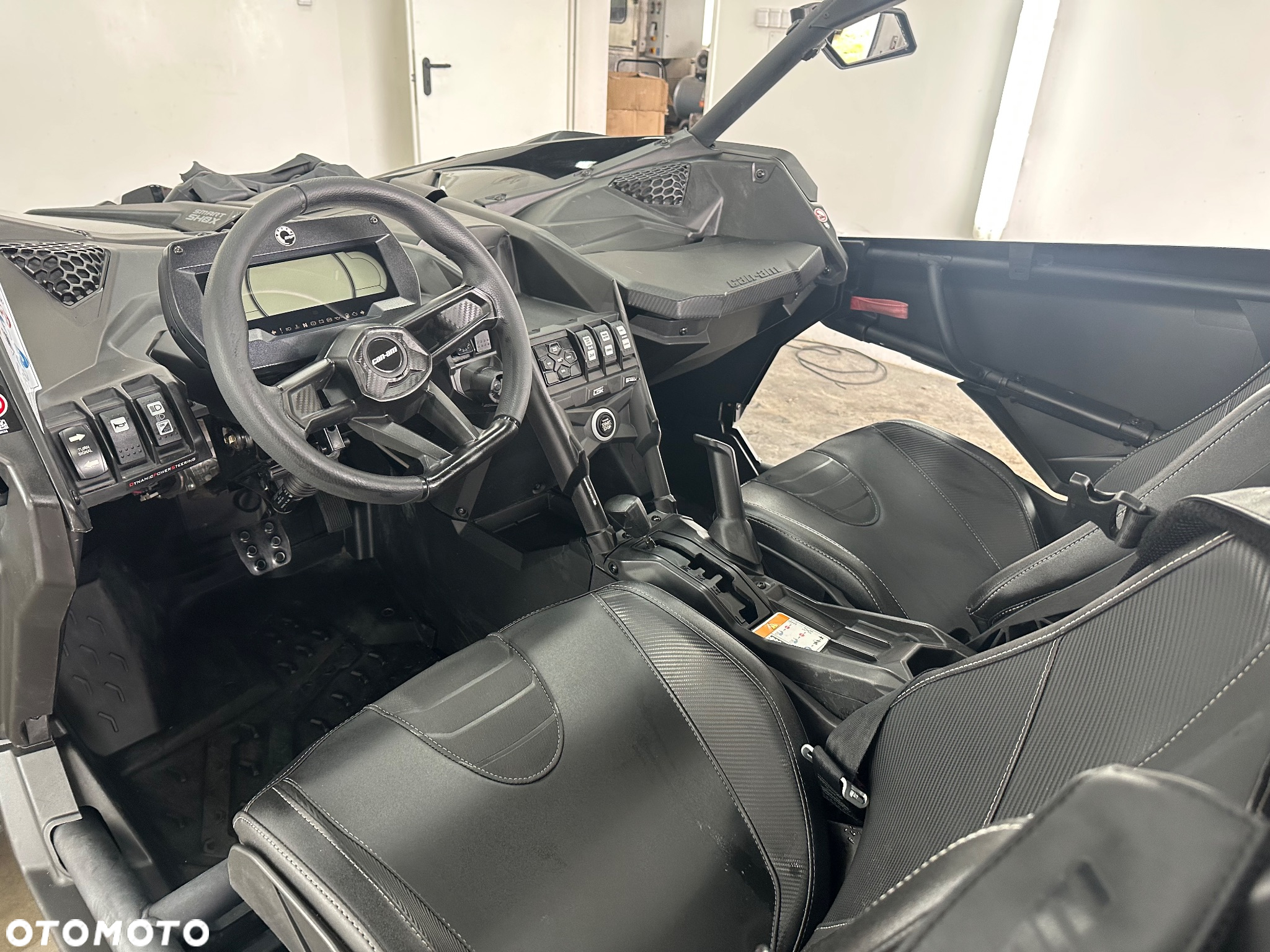Can-Am Maverick - 33