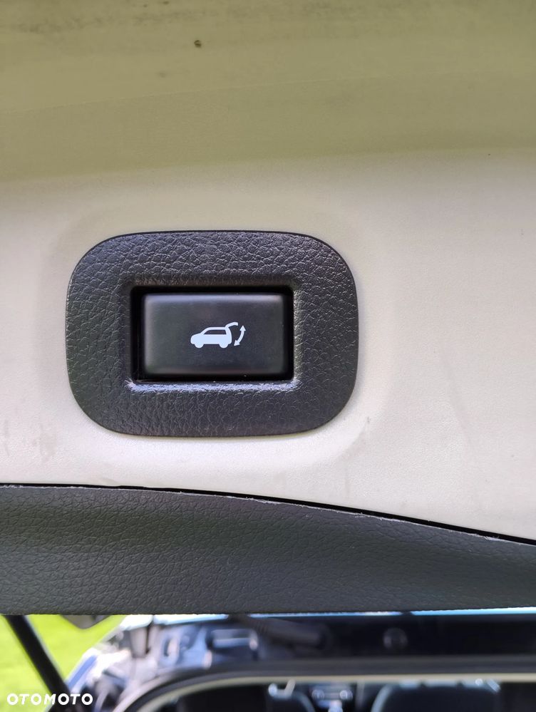 Nissan X-Trail 1.6 DIG-T N-Connecta 2WD 7os - 31