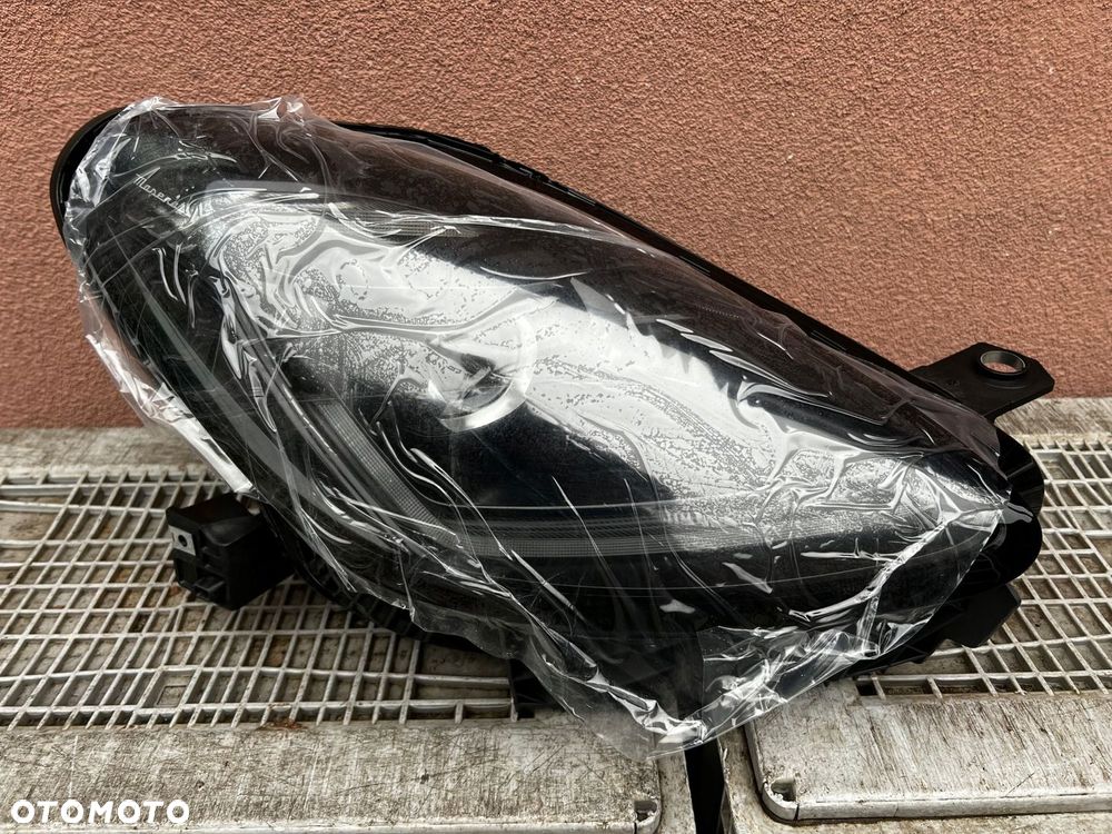 Lampa przednia MASERATI GRECALE FULL LED NOWA PRAWA EUROPA ORYGINALNA AL