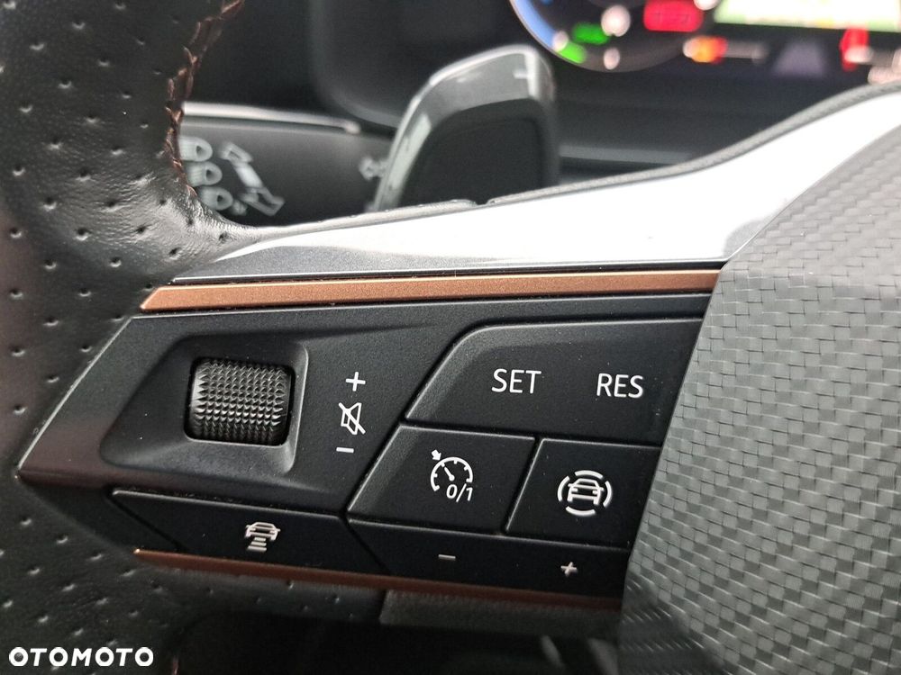 Cupra Formentor 1.4 e-Hybrid VZ DSG - 30