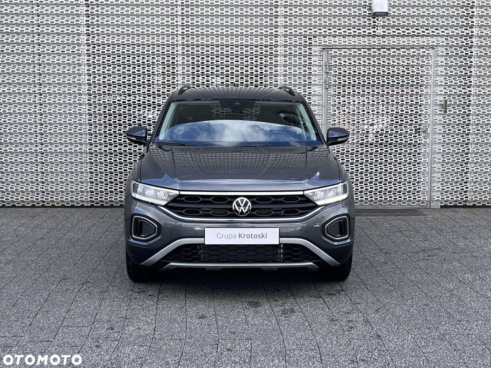 Volkswagen T-Roc 1.5 TSI Life Plus DSG - 2