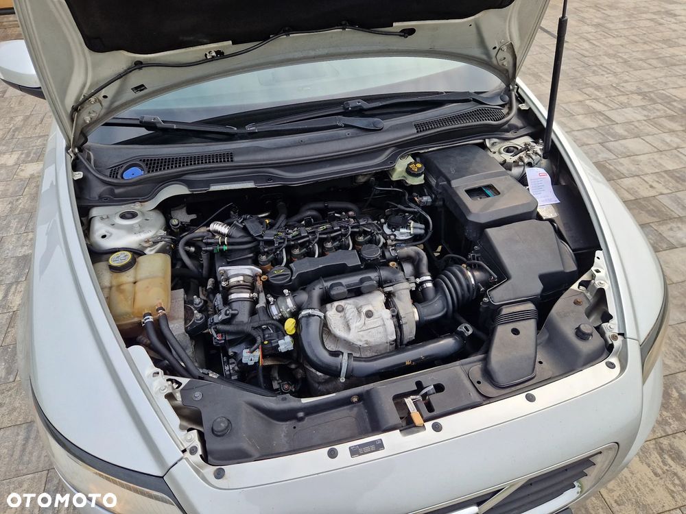 Volvo V50 1.6D Momentum - 15