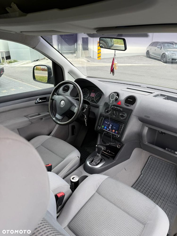 Volkswagen Caddy Life DSG - 12