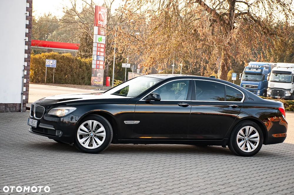 BMW Seria 7 740d xDrive - 6