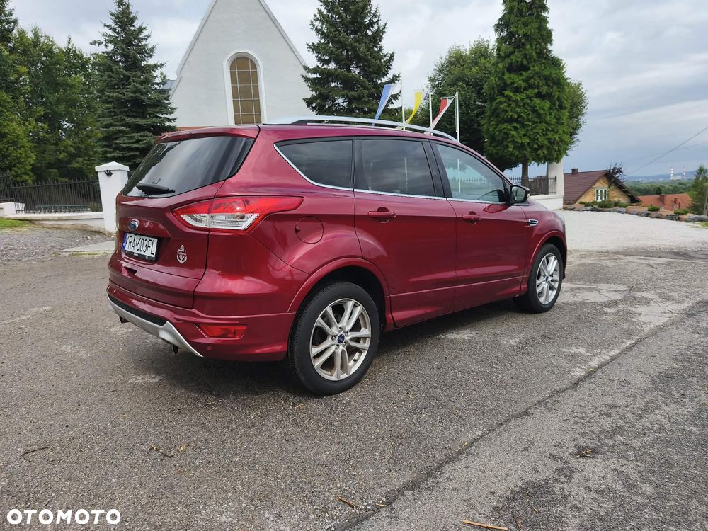 Ford Kuga 1.5 EcoBoost 2x4 Titanium - 5