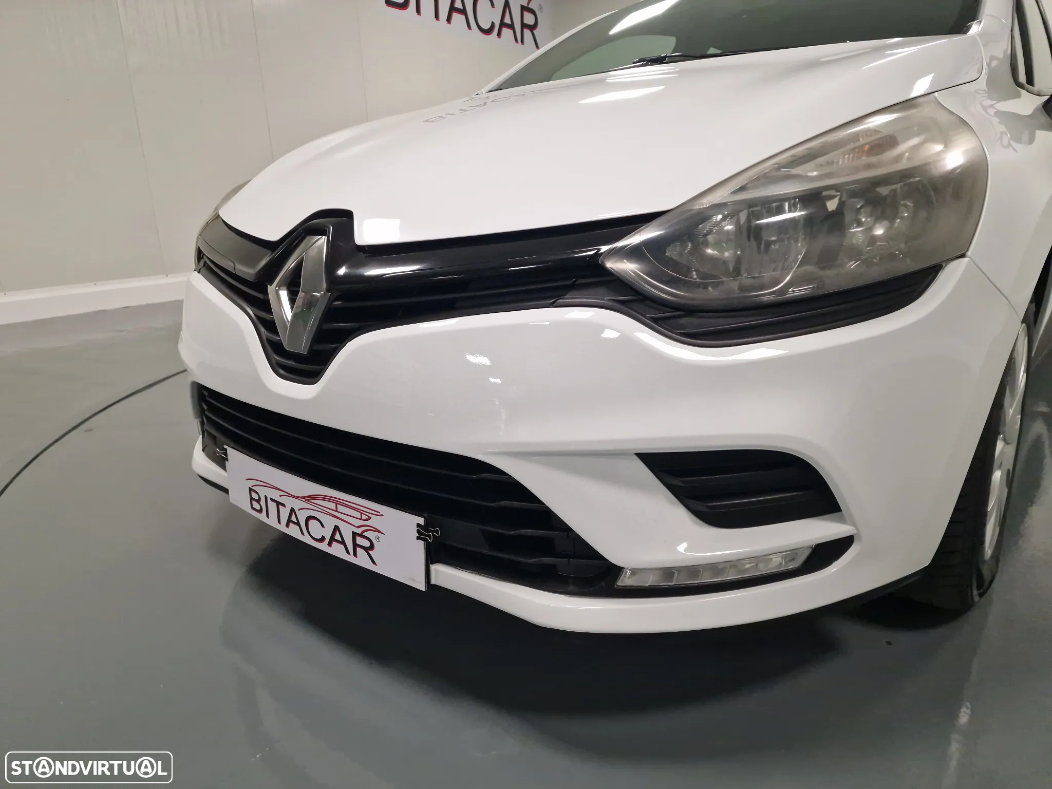 Renault CLIO SOCIETE 1.5 DCI ZEN IVA DEDUTIVEL - 8