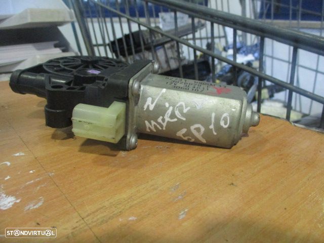 Motor Elevador Vidro 827311HB0AC NISSAN MICRA 2010 Fe - 1