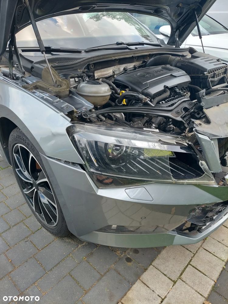 Skoda Superb 2.0 TSI Style DSG - 23