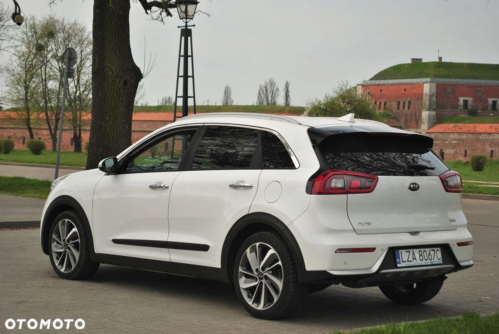 Kia Niro 1.6 GDI Hybrid L Business Line - 5