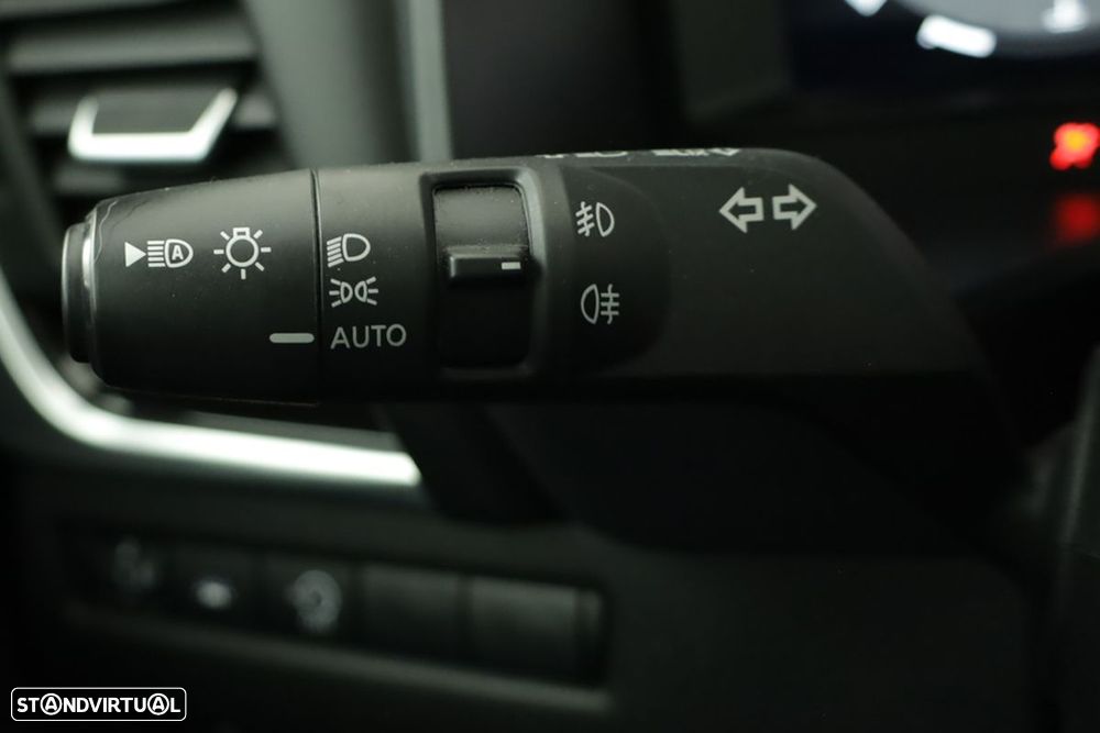 Nissan Qashqai 1.3 DIG-T N-Connecta LED Xtronic - 17