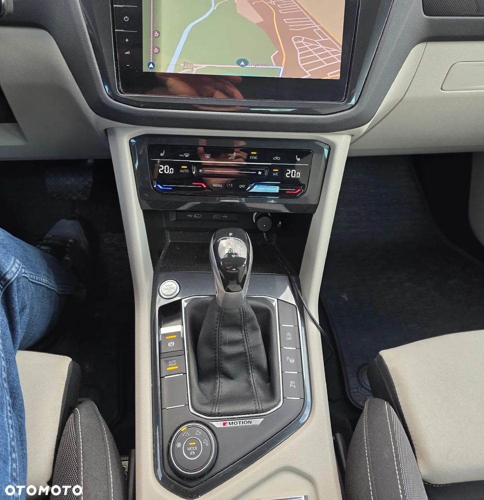 Volkswagen Tiguan 2.0 TSI 4Mot Elegance DSG - 23