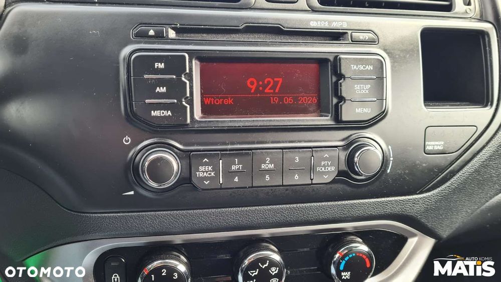 Kia Rio - 18