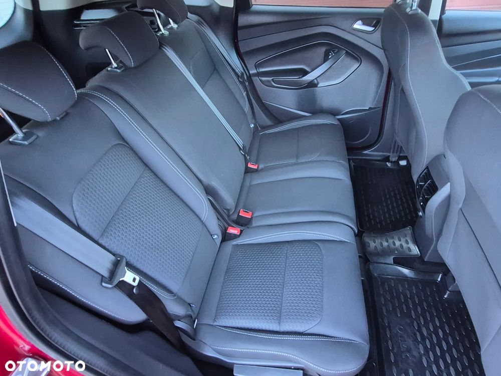 Ford Kuga - 23