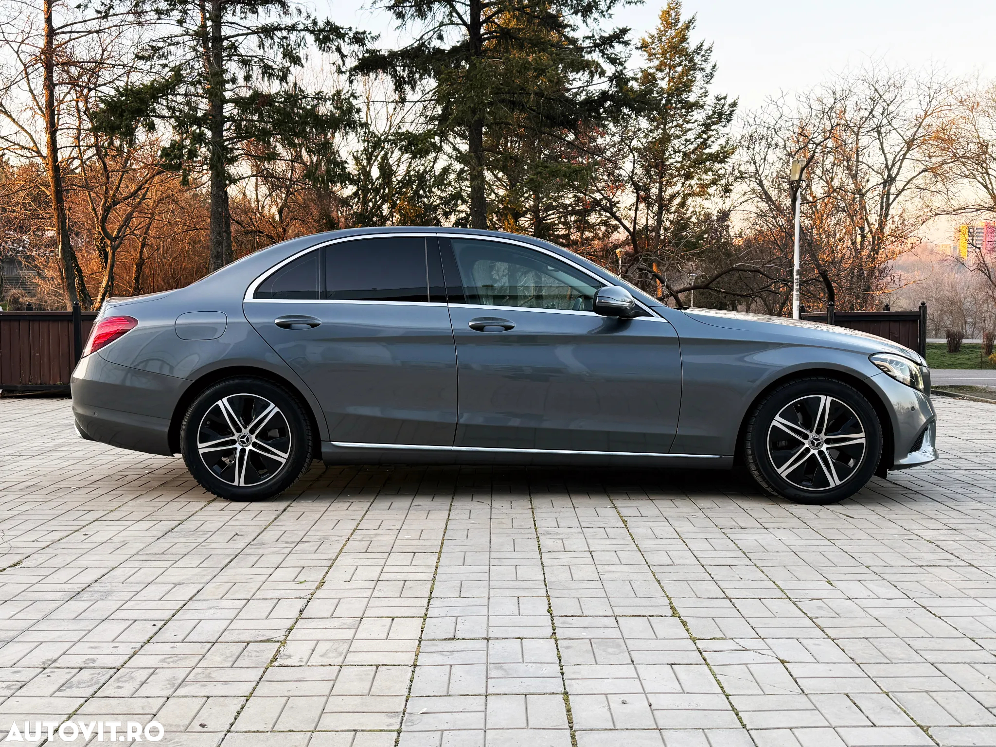 Mercedes-Benz C 200 d Avantgarde - 13