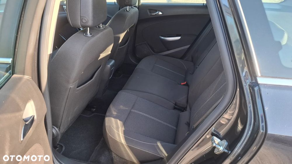 Opel Astra 1.6 Turbo 150 Jahre - 15