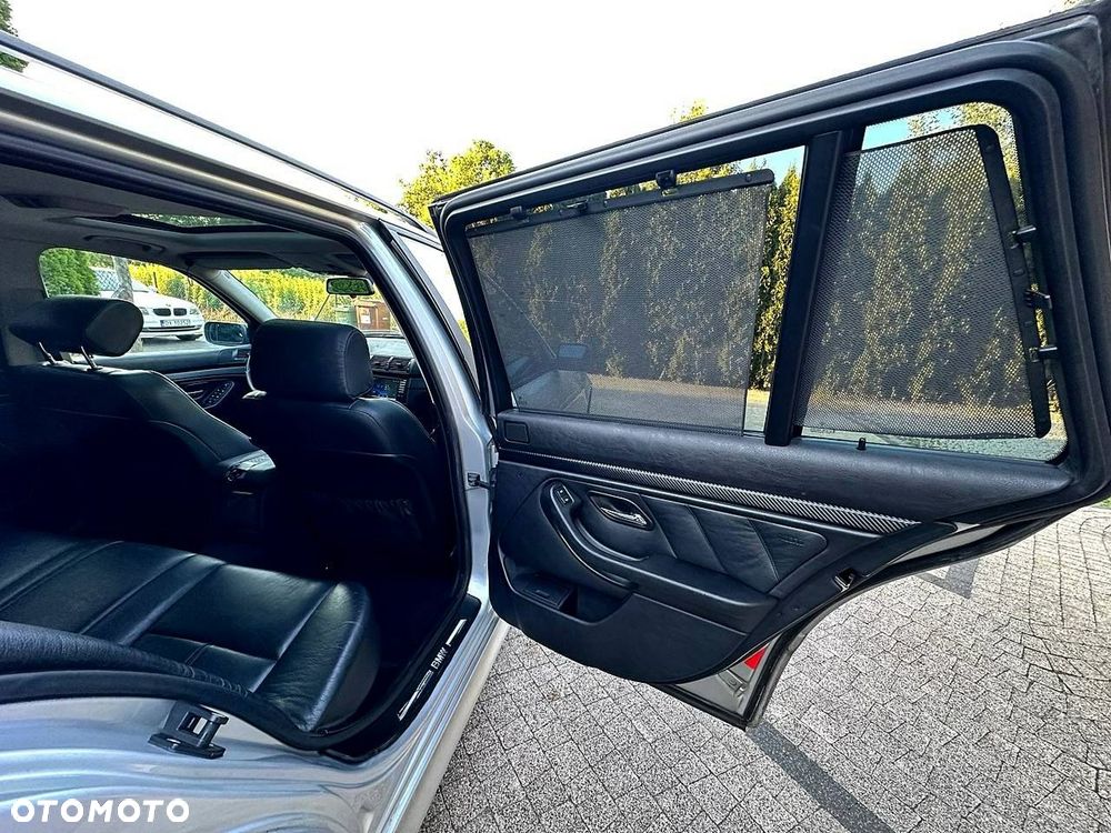 BMW Seria 5 - 12