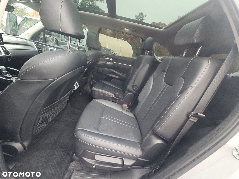 Kia Sorento 2.4 GDI 2WD Edition 7 - 10