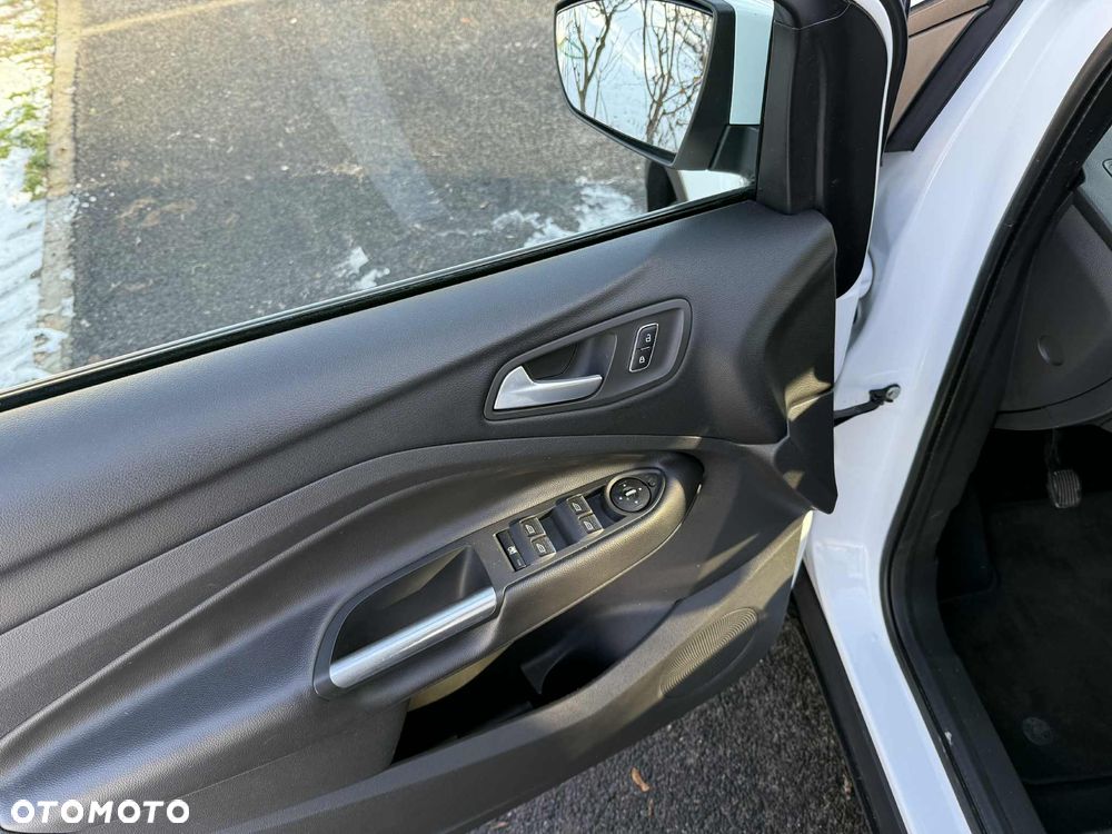 Ford Kuga 1.6 EcoBoost FWD Titanium ASS - 11