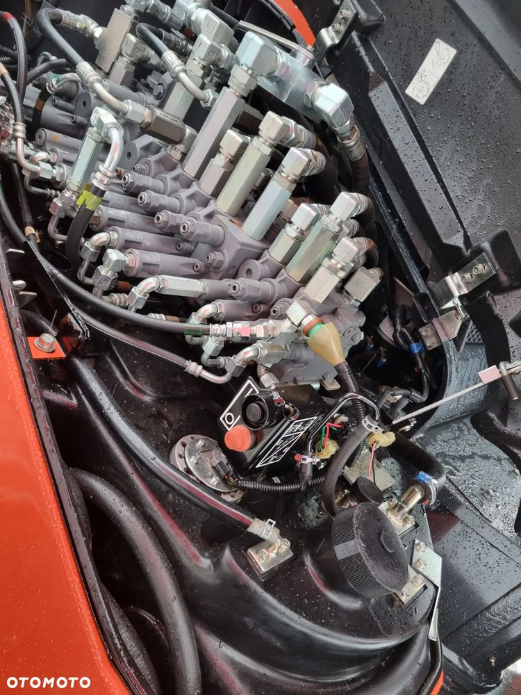 Kubota KX080-4 Koparka Gąsienicowa 8,5 tony długie ramię PLUS. Maszyna jak Nowa z Salonu. Dekra 2026r Dokumenty serwisowe książka! Import Norwegia! Klima. Pompa Tankowania. Ani deka luzów i wycieków! Silnik 4 cyl. 75 km.  Niski Oryginalny Przebieg 3960 mtg. Dodatkowe linie Hydra. Radio Bluetooth! - 19