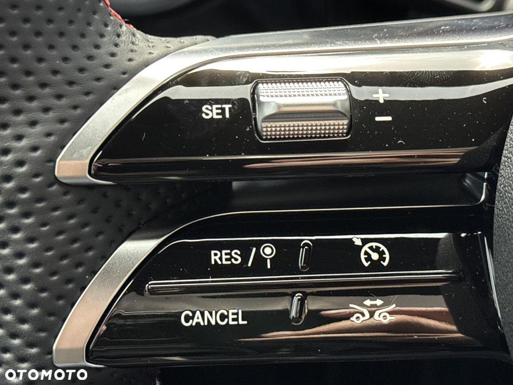 Mercedes-Benz CLA 200 mHEV 8G-DCT - 15