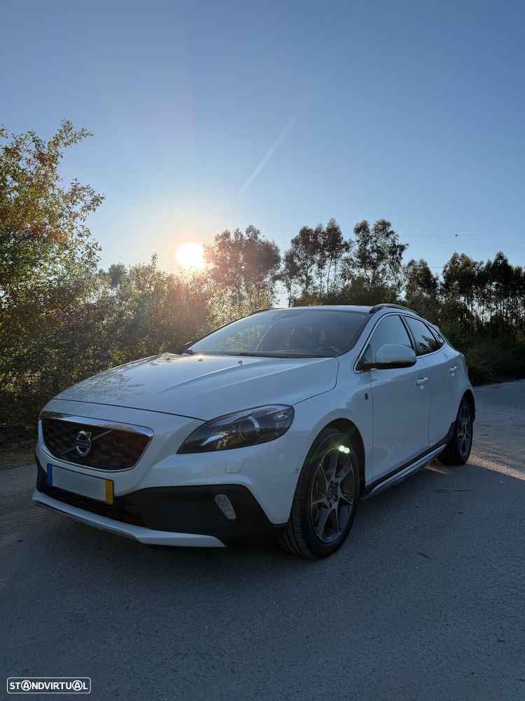 Volvo V40 Cross Country D3 Ocean Race - 1