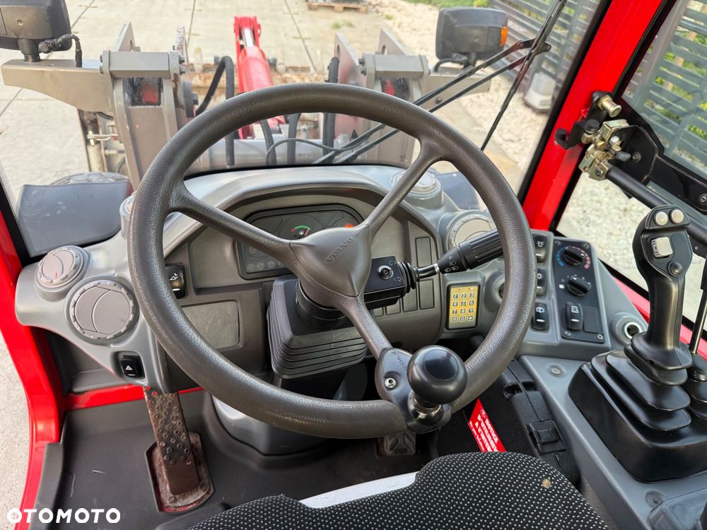 Volvo L25F - 11