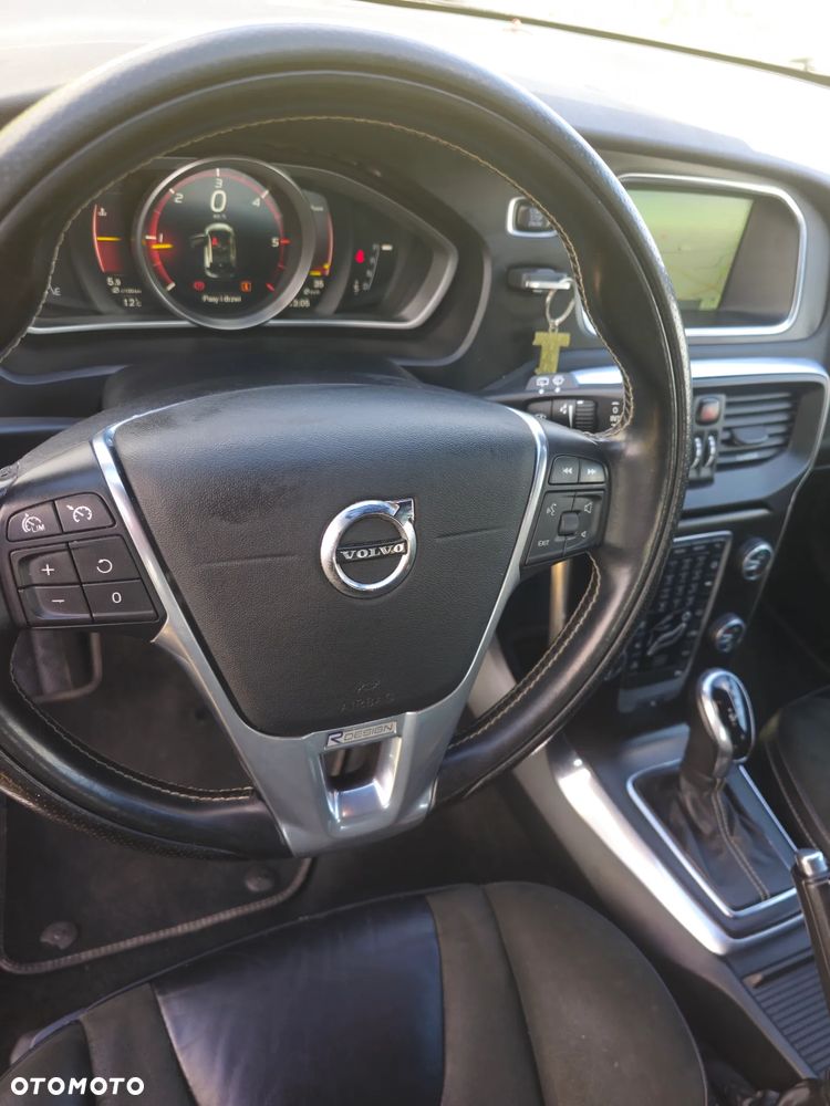 Volvo V40 D2 Drive-E SCR Momentum - 21