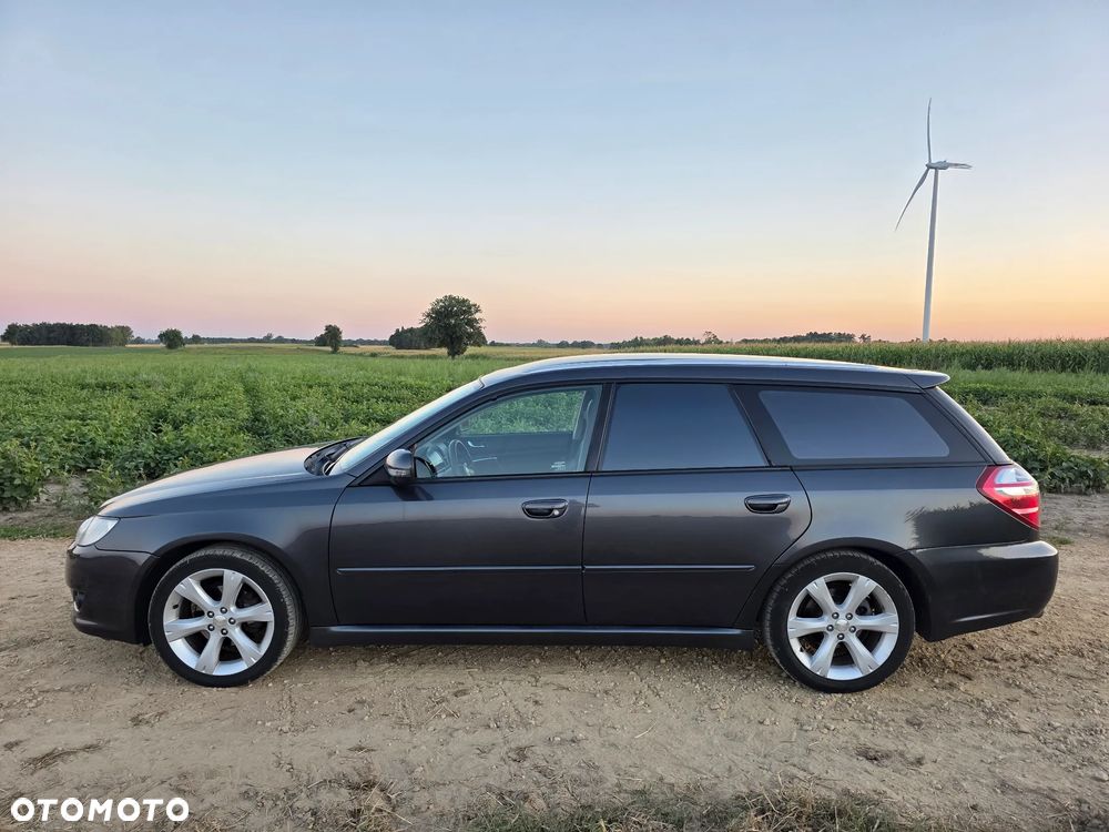 Subaru Legacy - 2