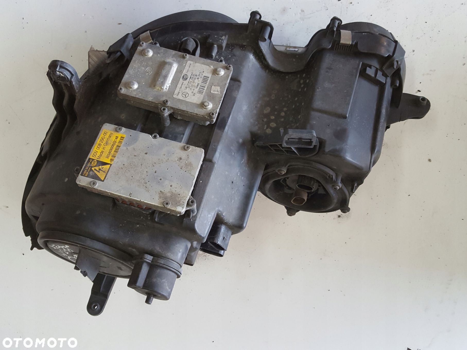 MERCEDES E W211 LAMPA XENON PRAWA PRZÓD ANGLIK - 5