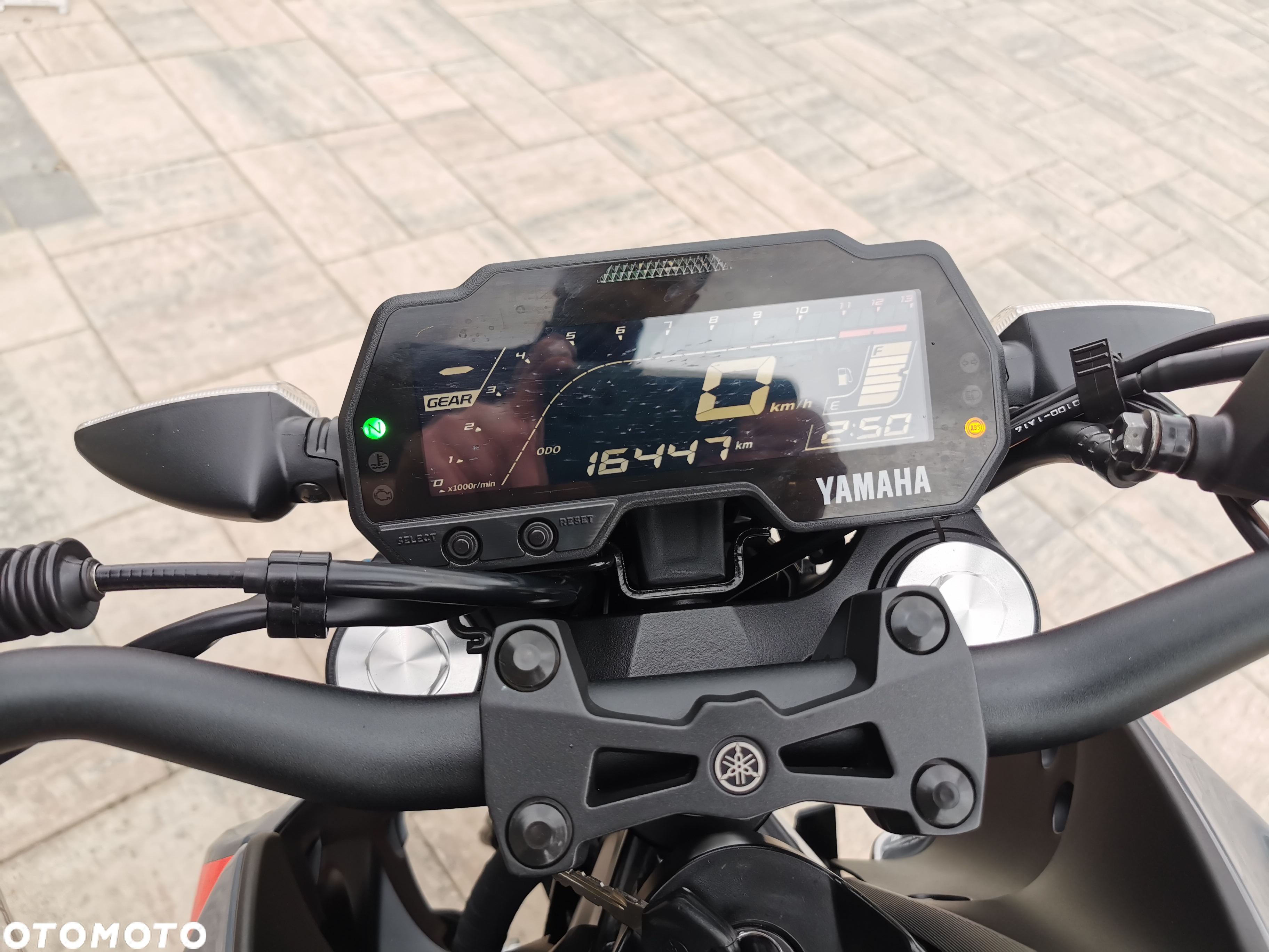 Yamaha MT - 8