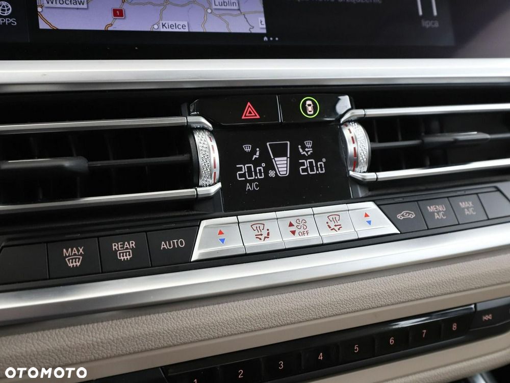 BMW Seria 3 320e PHEV M Sport - 30